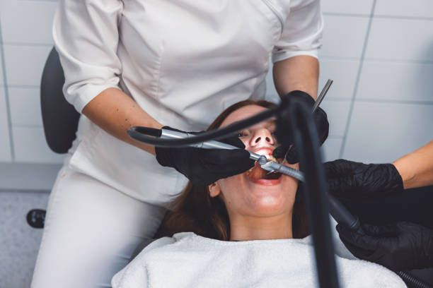 Best Emergency Dental Care for Broken or Chipped Teeth in Robins, IA